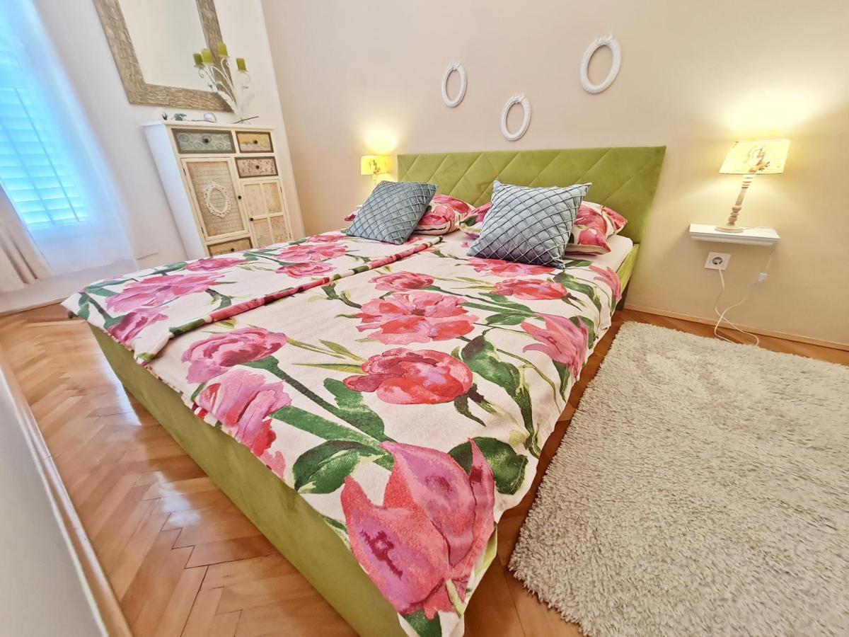 Beach Apartment Ivana Omis Exterior photo